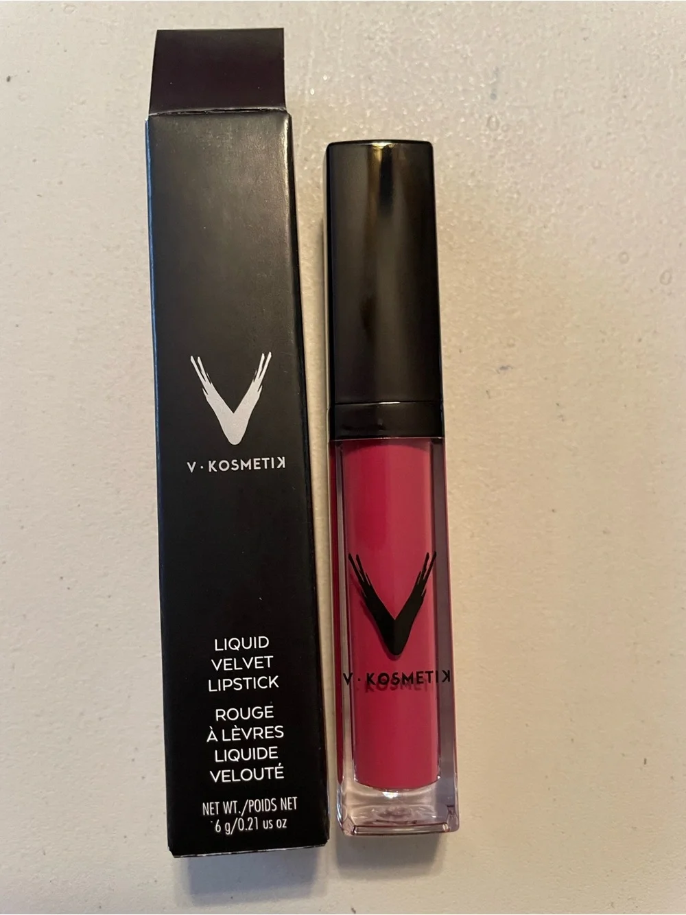 V Kosmetik Creamy Liquid Velvet Lipstick Pink Shade Bubbly New
